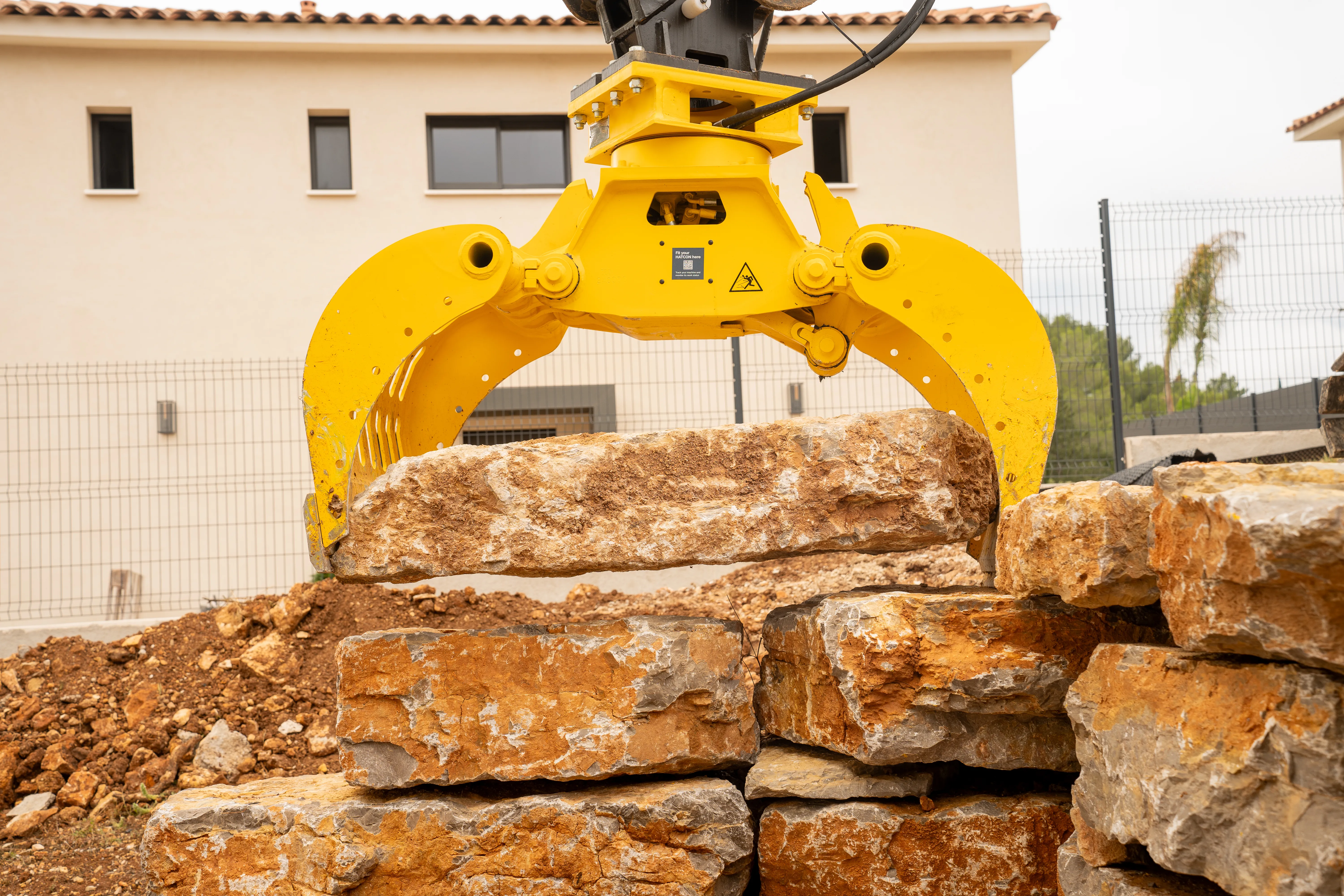 Pince pour enrochement